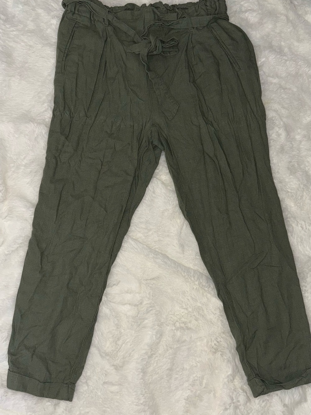 Women's Olive Green Drawstring Ankle Pants (NWOT)